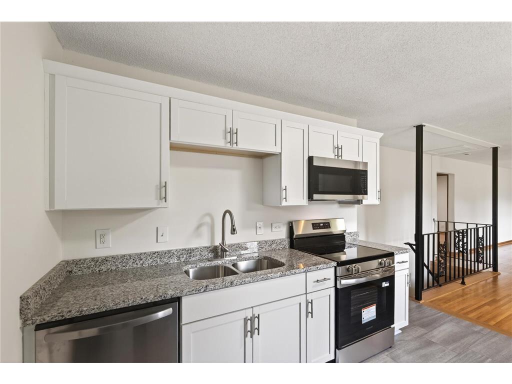 2901 114th Avenue NW Coon Rapids MN 55433 7088269 image9