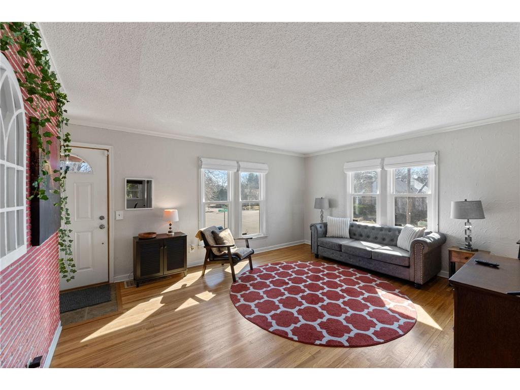 2901 Zenith Avenue N Robbinsdale MN 55422 7081701 image4