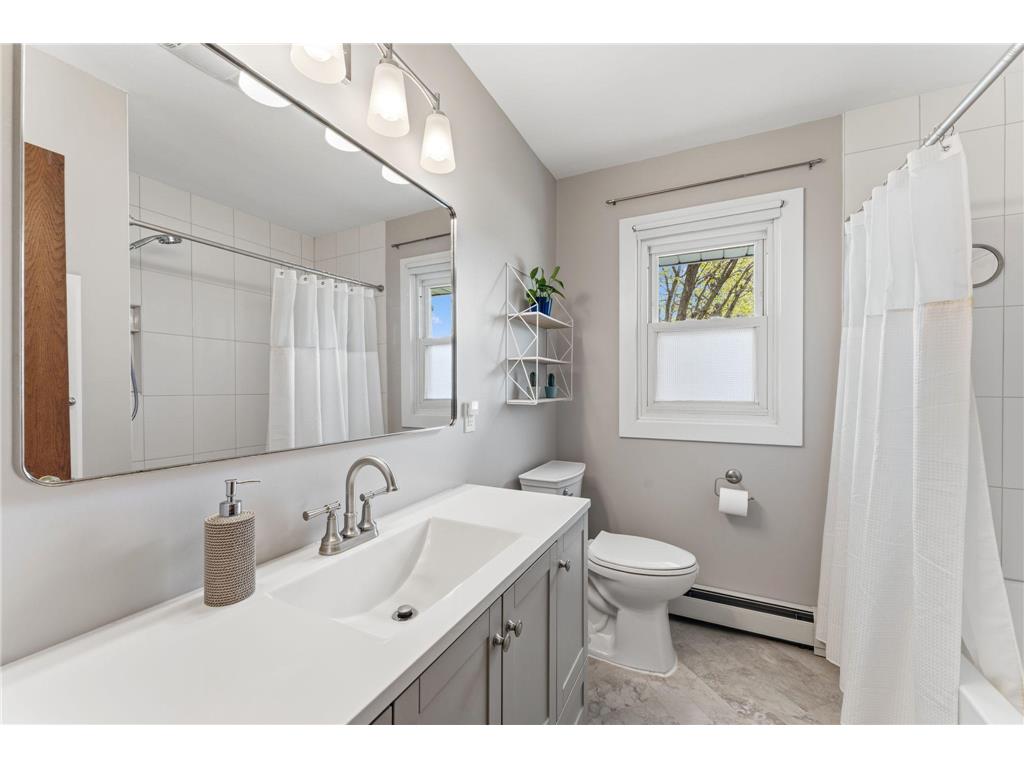 2905 Townview Avenue NE Saint Anthony MN 55418 7057728 image19