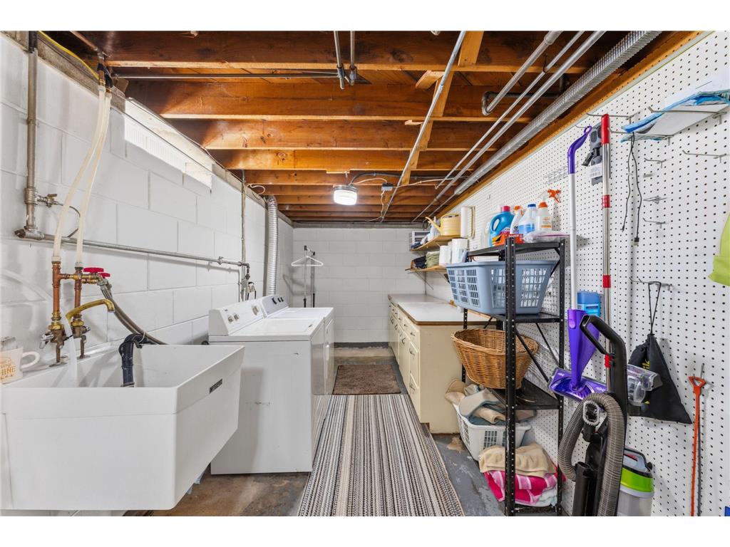 2905 Townview Avenue NE Saint Anthony MN 55418 7057728 image30