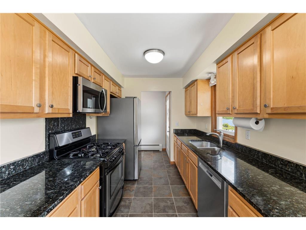 2905 Townview Avenue NE Saint Anthony MN 55418 7057728 image5