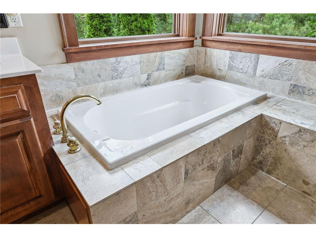 2906 Butternut Drive Chaska MN 55318 6758672 image34