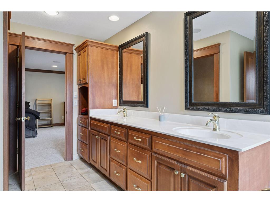 2906 Butternut Drive Chaska MN 55318 6758672 image35