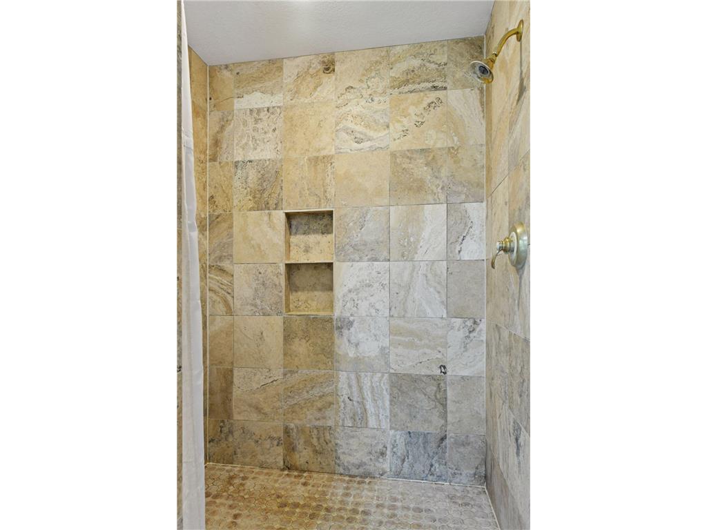 2906 Butternut Drive Chaska MN 55318 6758672 image36