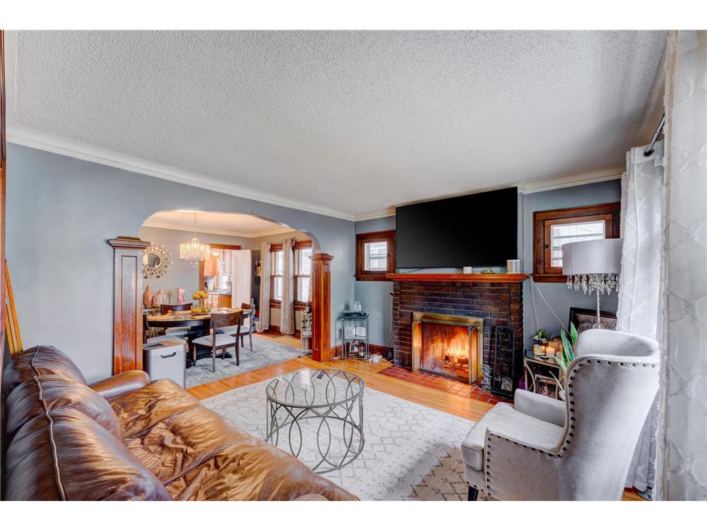 2906 Thomas Avenue N Minneapolis MN 55411 6482369 image1