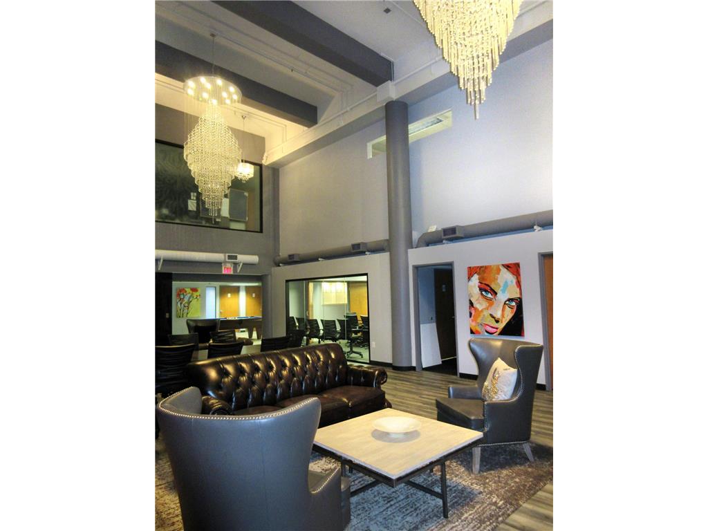 2907 Hennepin Avenue Minneapolis MN 55408 6531611 image11