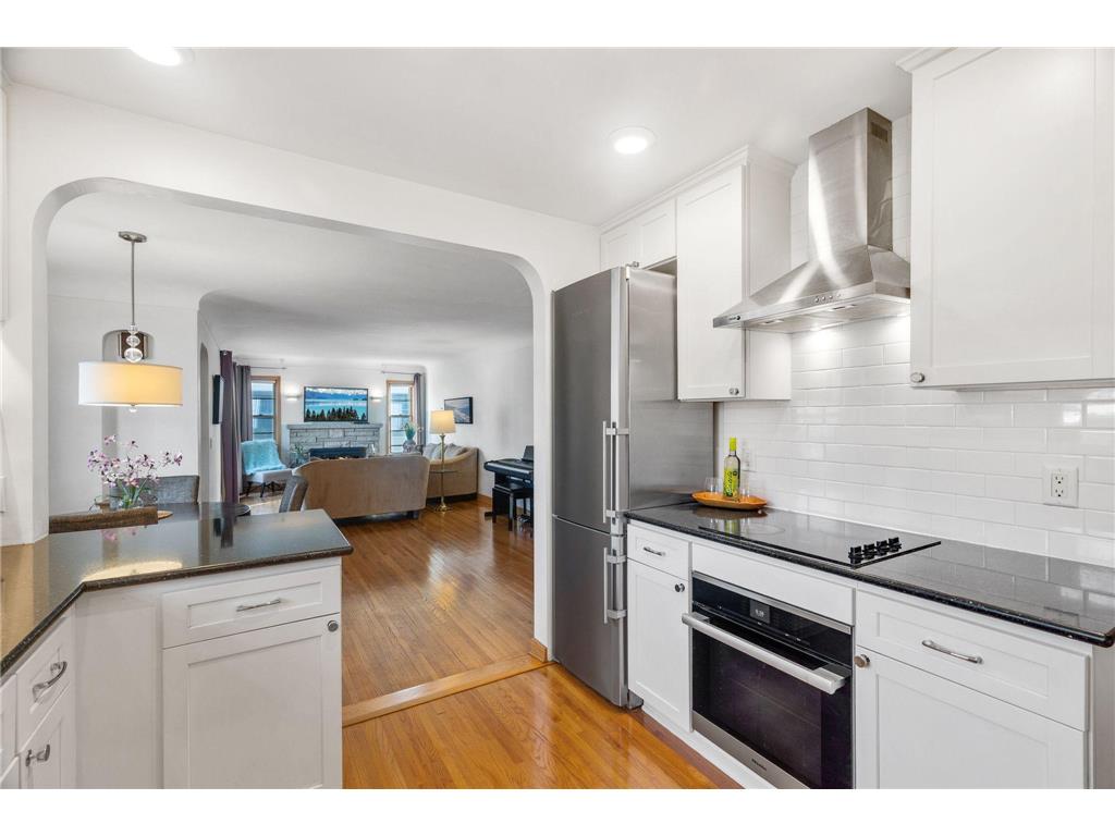 2908 30th Avenue NE Saint Anthony MN 55418 6820810 image1