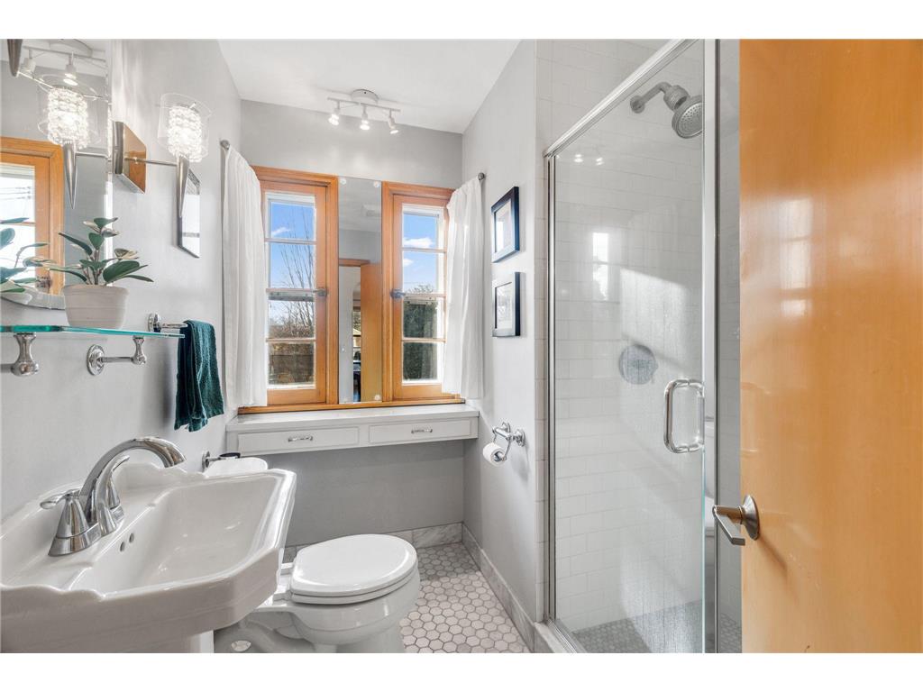 2908 30th Avenue NE Saint Anthony MN 55418 6820810 image14