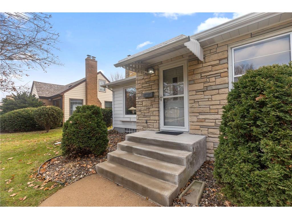 2908 30th Avenue NE Saint Anthony MN 55418 6820810 image3