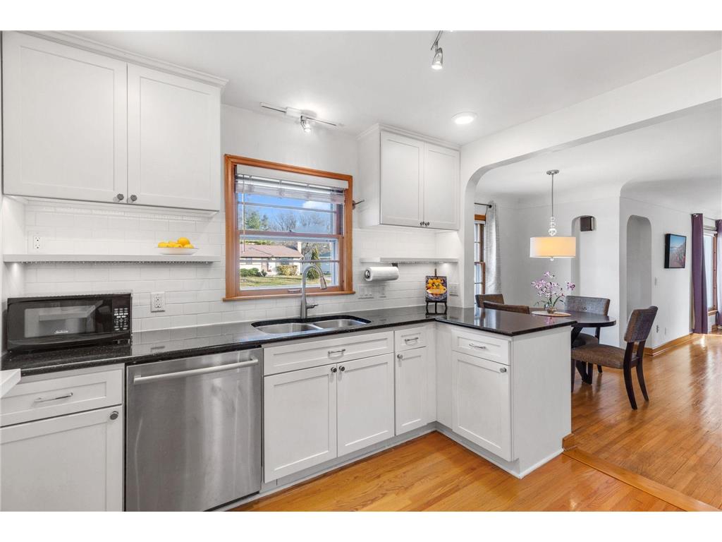 2908 30th Avenue NE Saint Anthony MN 55418 6820810 image9