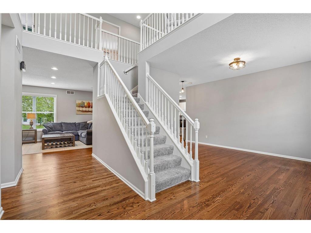 2908 Hilltop Drive Chaska MN 55318 7079086 image4