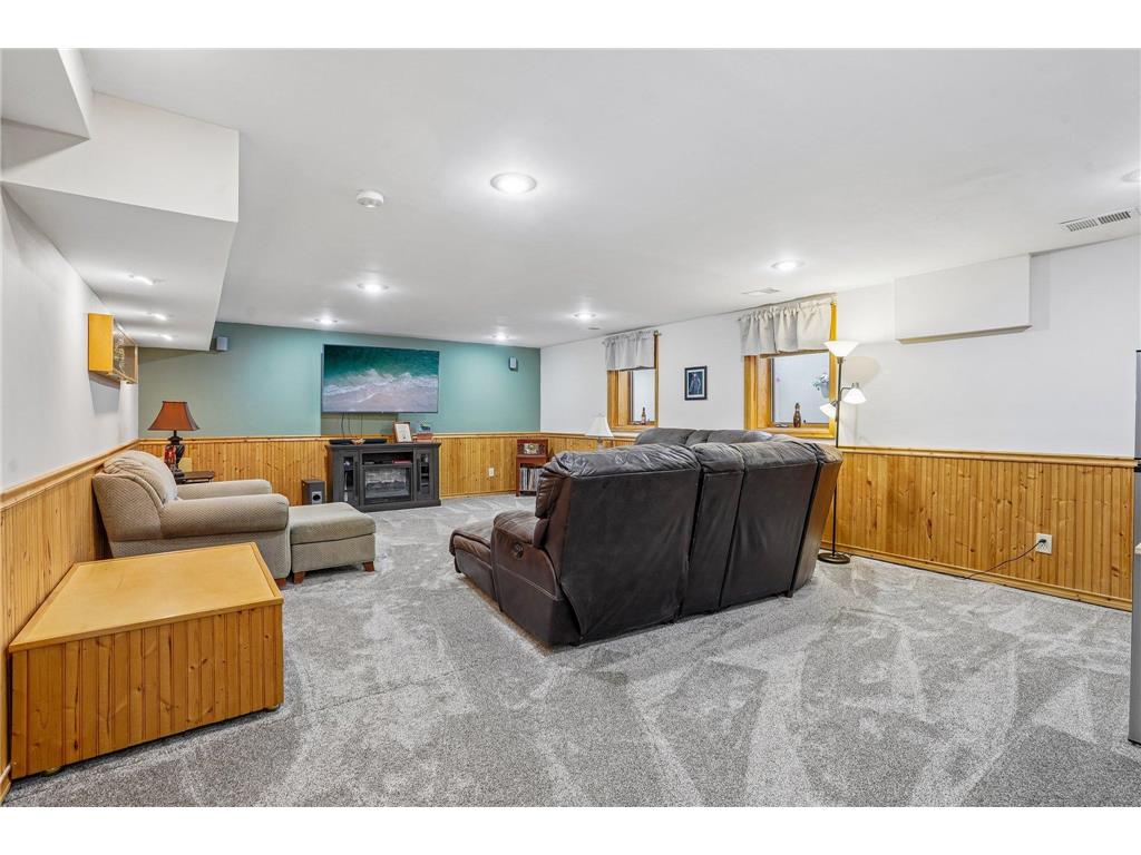 2908 Roosevelt Street NE Saint Anthony MN 55418 7074599 image38