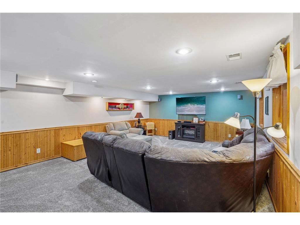 2908 Roosevelt Street NE Saint Anthony MN 55418 7074599 image39