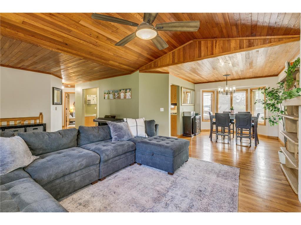 29084 Machmeier Court Lindstrom MN 55045 - South Center Lake 7077585 image12