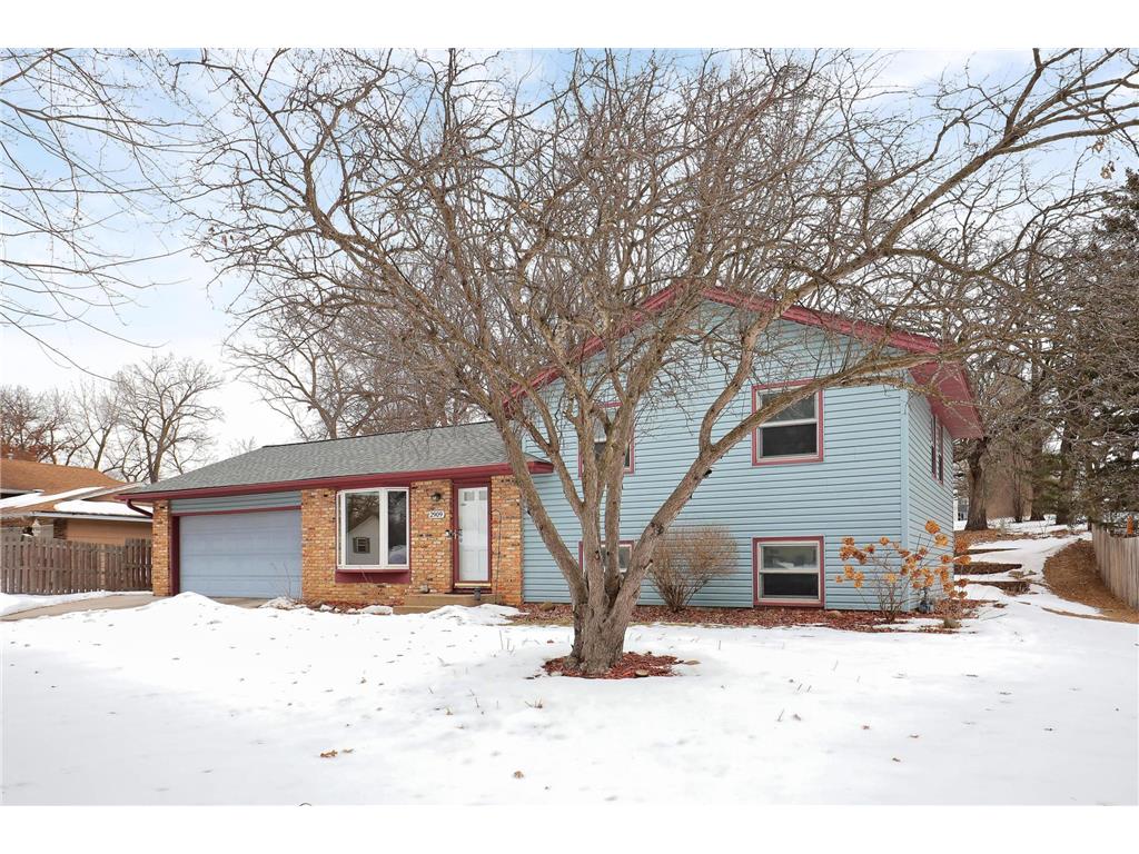 2909 109th Avenue NW Coon Rapids MN 55433 7016282 image1