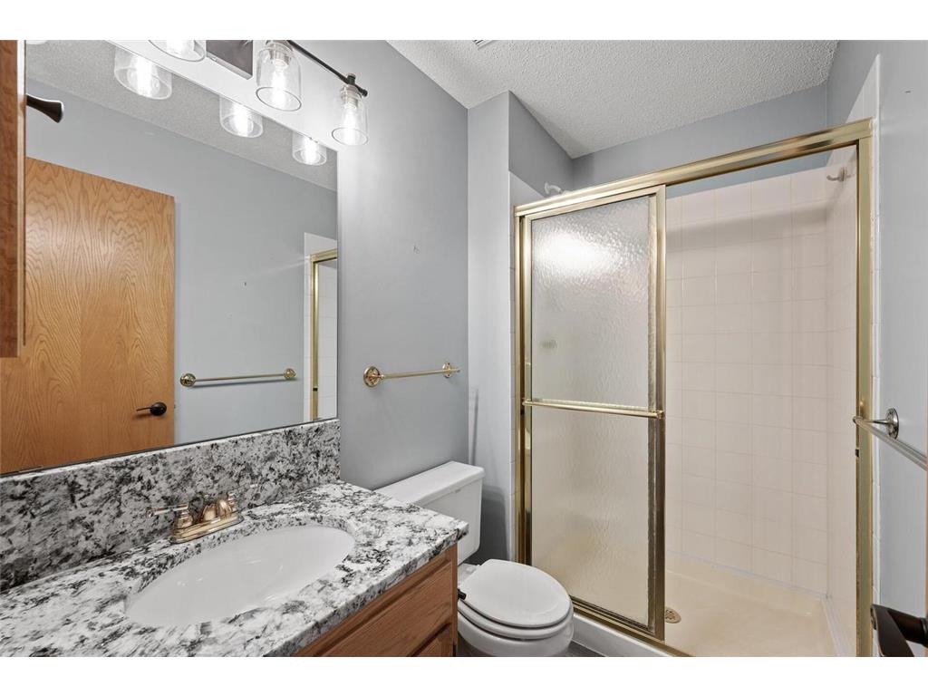 2909 Devonshire Circle #E Woodbury MN 55125 7024652 image24
