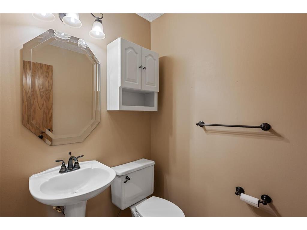 2909 Devonshire Circle #E Woodbury MN 55125 7024652 image27