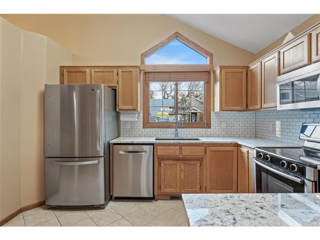 2909 Devonshire Circle #E Woodbury MN 55125 7024652 image3