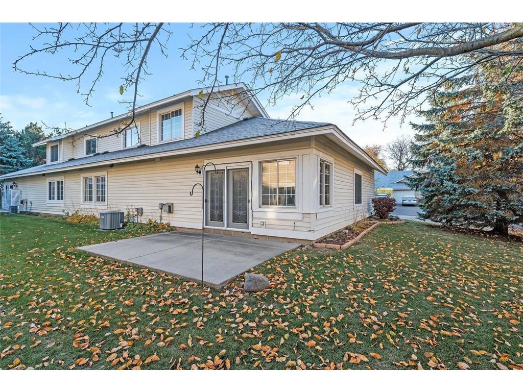 2909 Devonshire Circle #E Woodbury MN 55125 7024652 image31