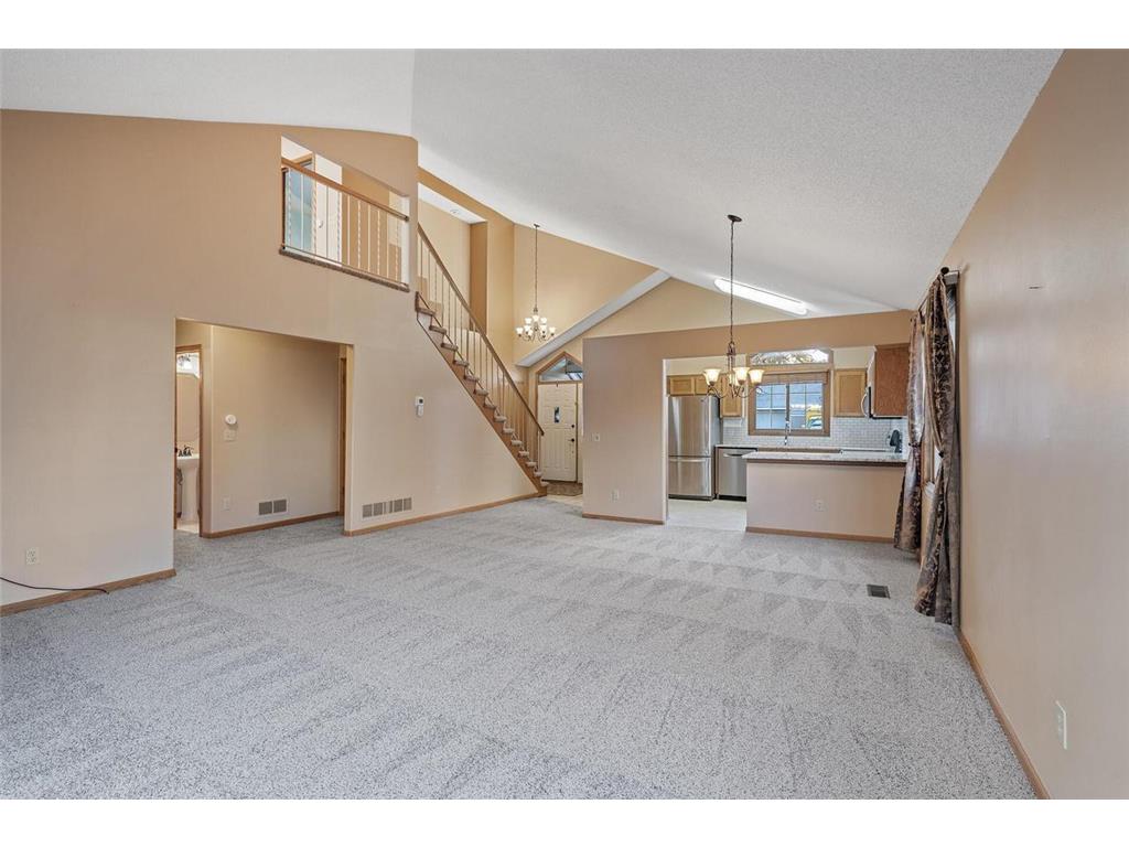 2909 Devonshire Circle #E Woodbury MN 55125 7024652 image4