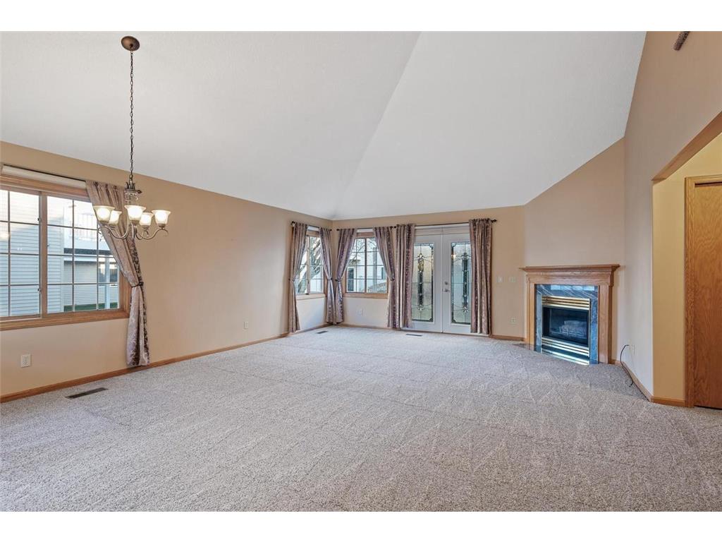 2909 Devonshire Circle #E Woodbury MN 55125 7024652 image8
