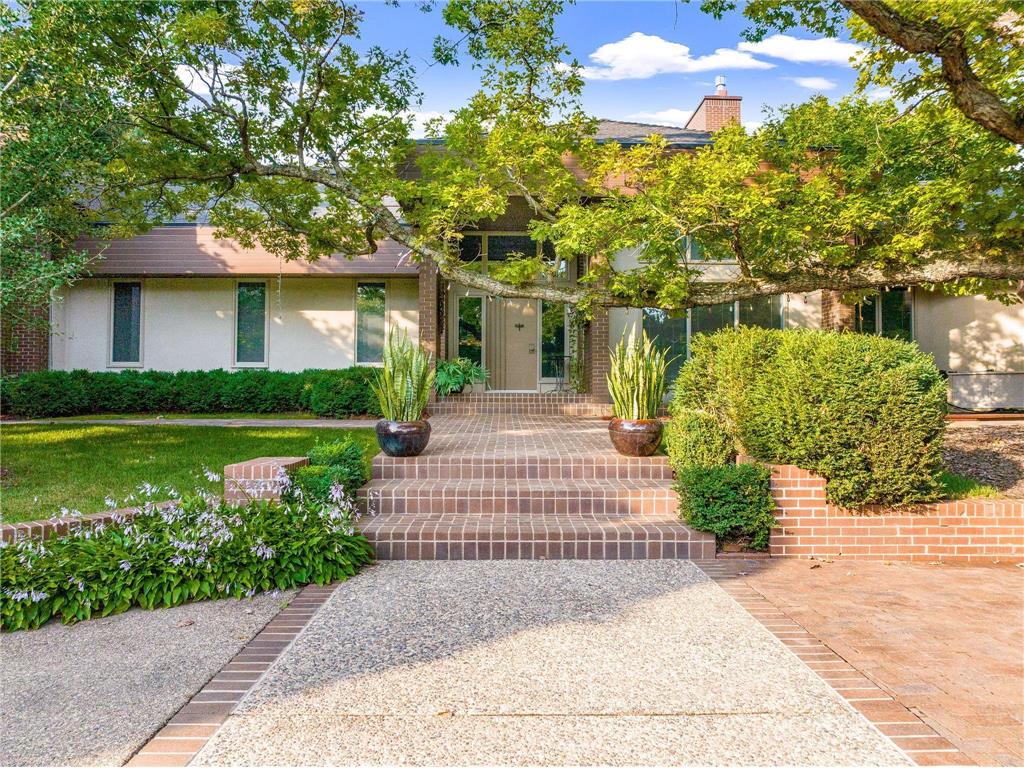 2909 Woods Trail S Burnsville MN 55306 6482844 image1