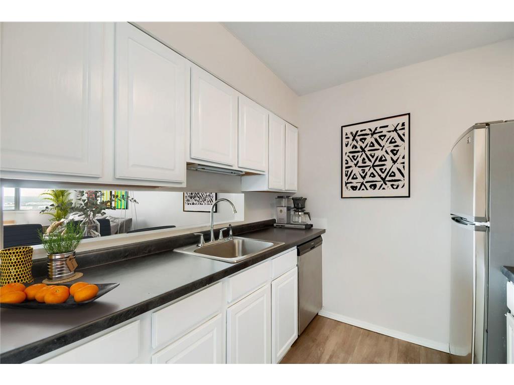 291 7th Street W #1702 Saint Paul MN 55102 7082538 image8