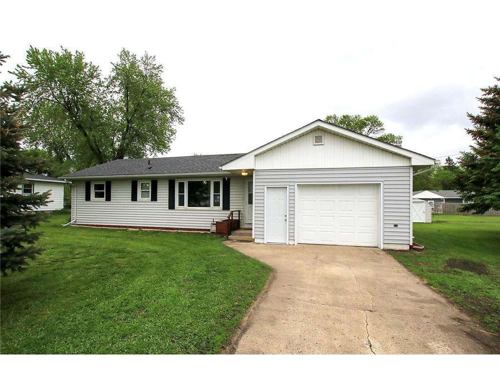 291 7th Street W, Hector, MN, 55342 MLS 6198177 Edina Realty