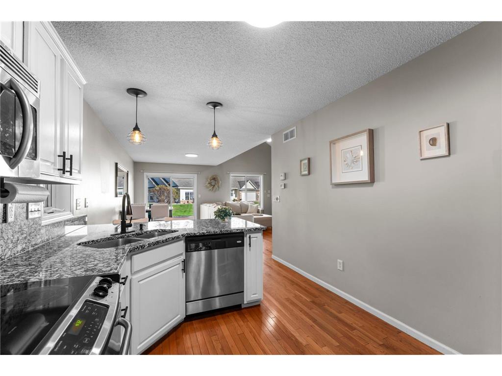 291 Appleblossom Lane E Shakopee MN 55379 7048218 image12