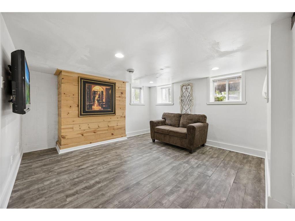 2910 95th Avenue NE Blaine MN 55449 7075628 image16