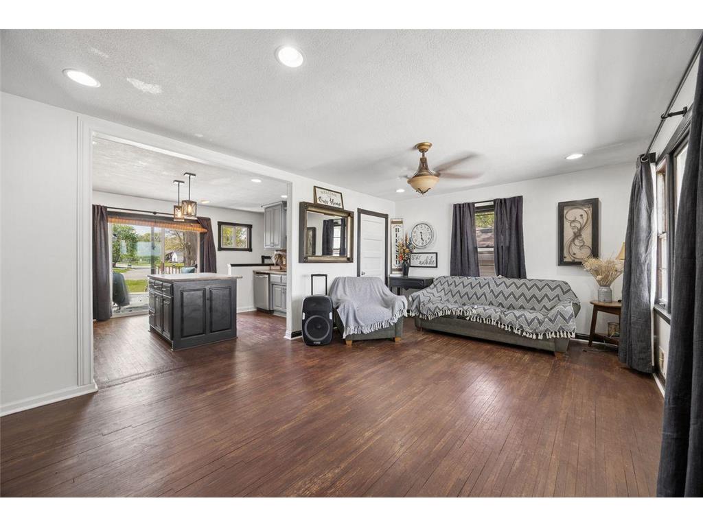 2910 95th Avenue NE Blaine MN 55449 7075628 image3