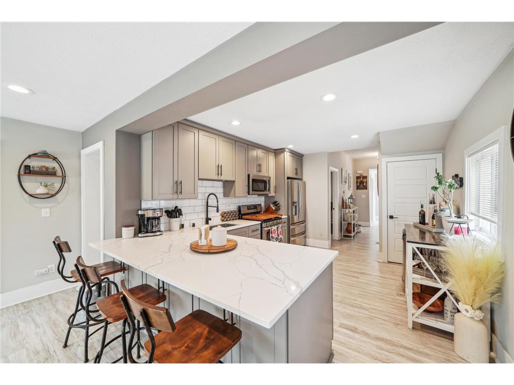 2910 NE California Street Minneapolis MN 55401 6660000 image1