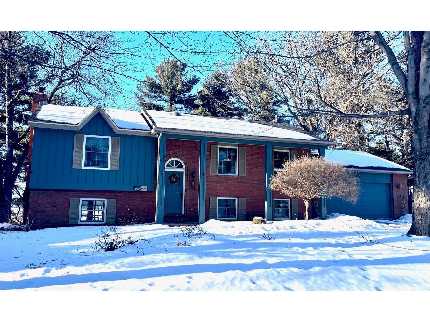 2911 N Plum Tree Circle, Menomonie, WI, 54751 MLS 6154565 Edina Realty