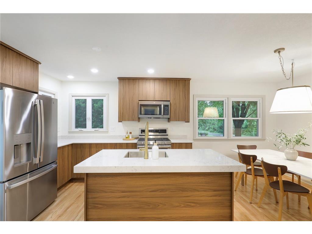 2911 Troseth Road Roseville MN 55113 7090343 image12