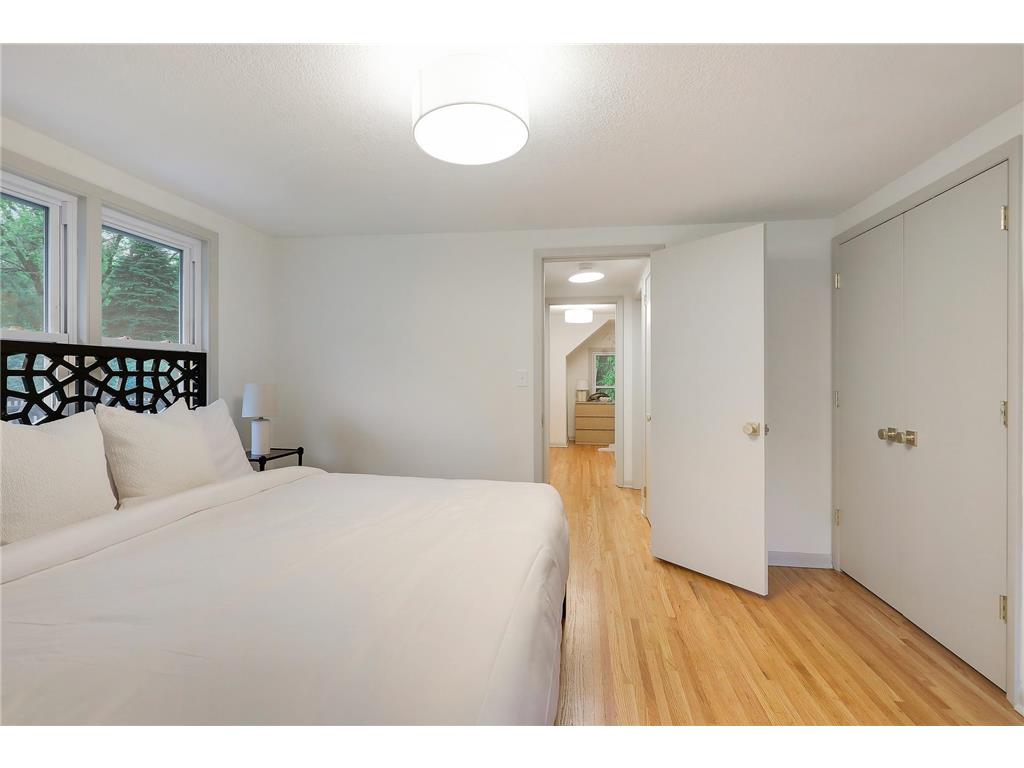 2911 Troseth Road Roseville MN 55113 7090343 image23