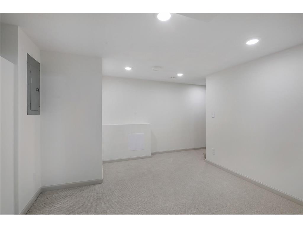 2911 Troseth Road Roseville MN 55113 7090343 image29
