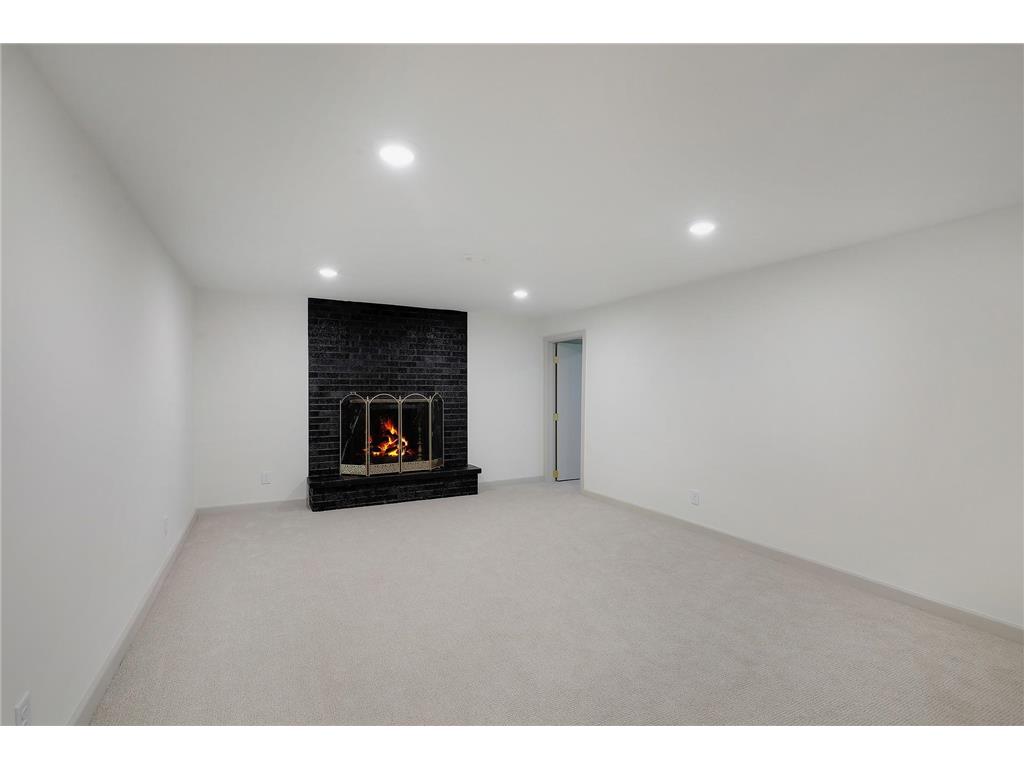 2911 Troseth Road Roseville MN 55113 7090343 image31