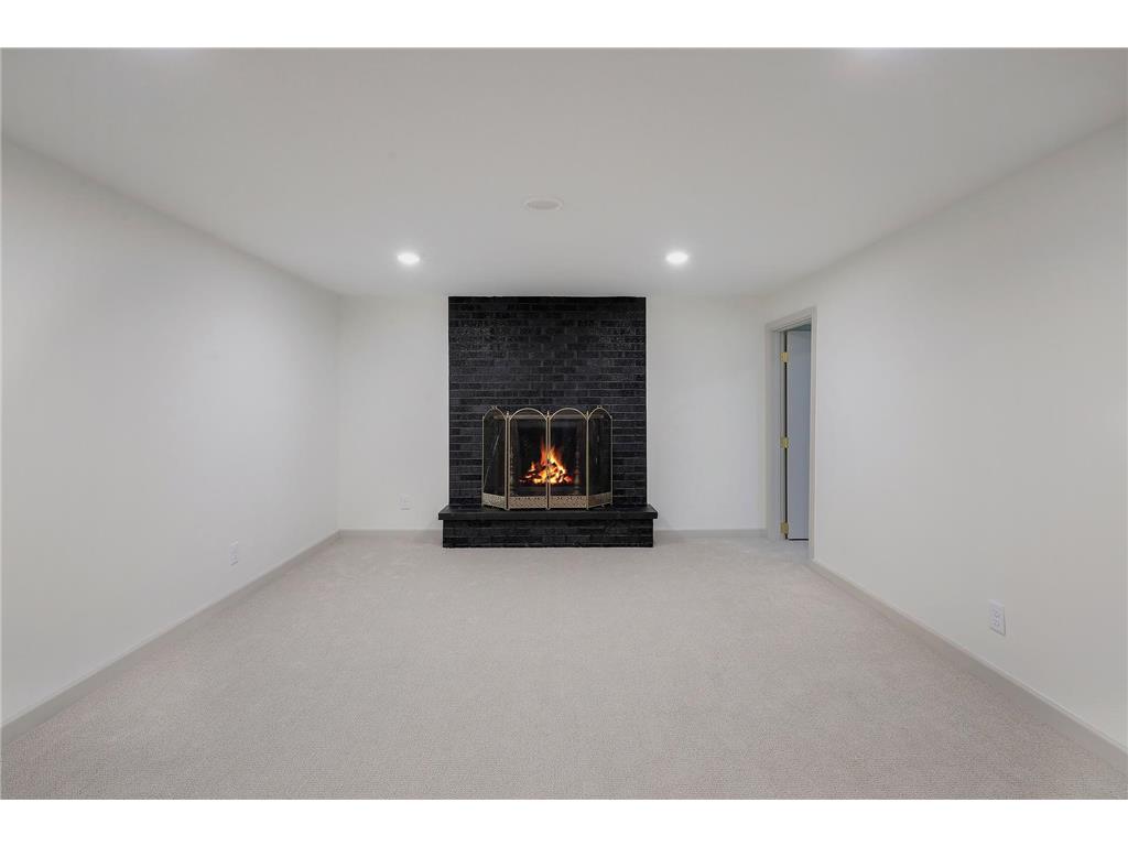 2911 Troseth Road Roseville MN 55113 7090343 image32