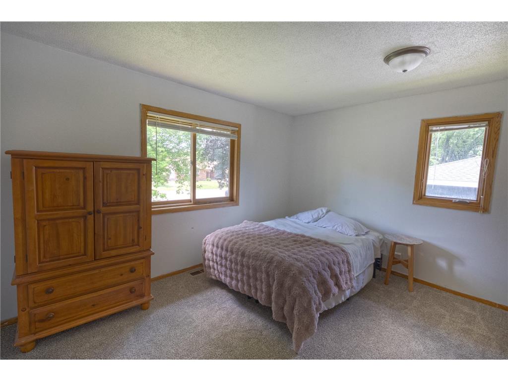 2912 9th Avenue Anoka MN 55303 7091029 image20