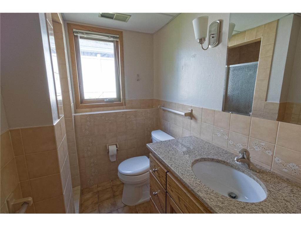2912 9th Avenue Anoka MN 55303 7091029 image22