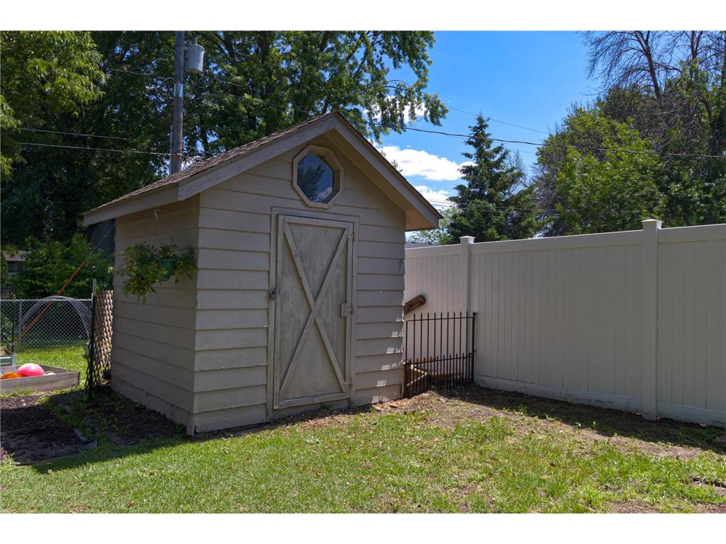 2912 9th Avenue Anoka MN 55303 7091029 image32