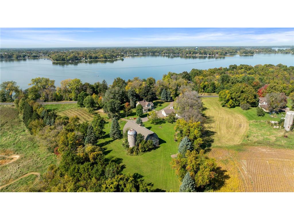 29137 Glader Boulevard Chisago Lake Twp MN 55045 - South Center Lake 6795390 image1