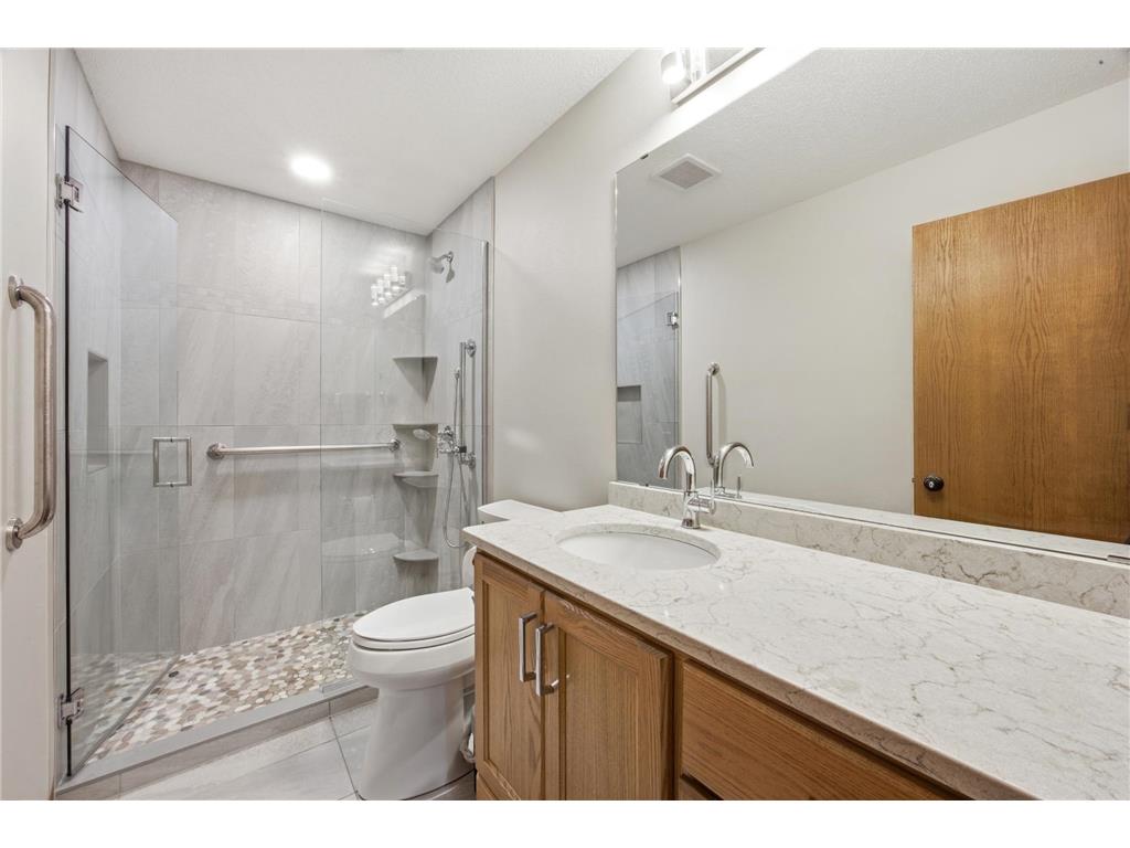 2914 S Bay Drive S Fargo ND 58103 7090352 image18