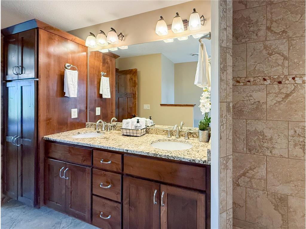 2915 Lake Vista Drive NW Rochester MN 55901 - Manor Woods Pond 7018887 image15