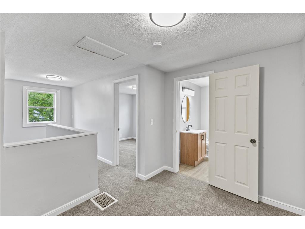 2915 Logan Avenue N Minneapolis MN 55411 7108364 image22