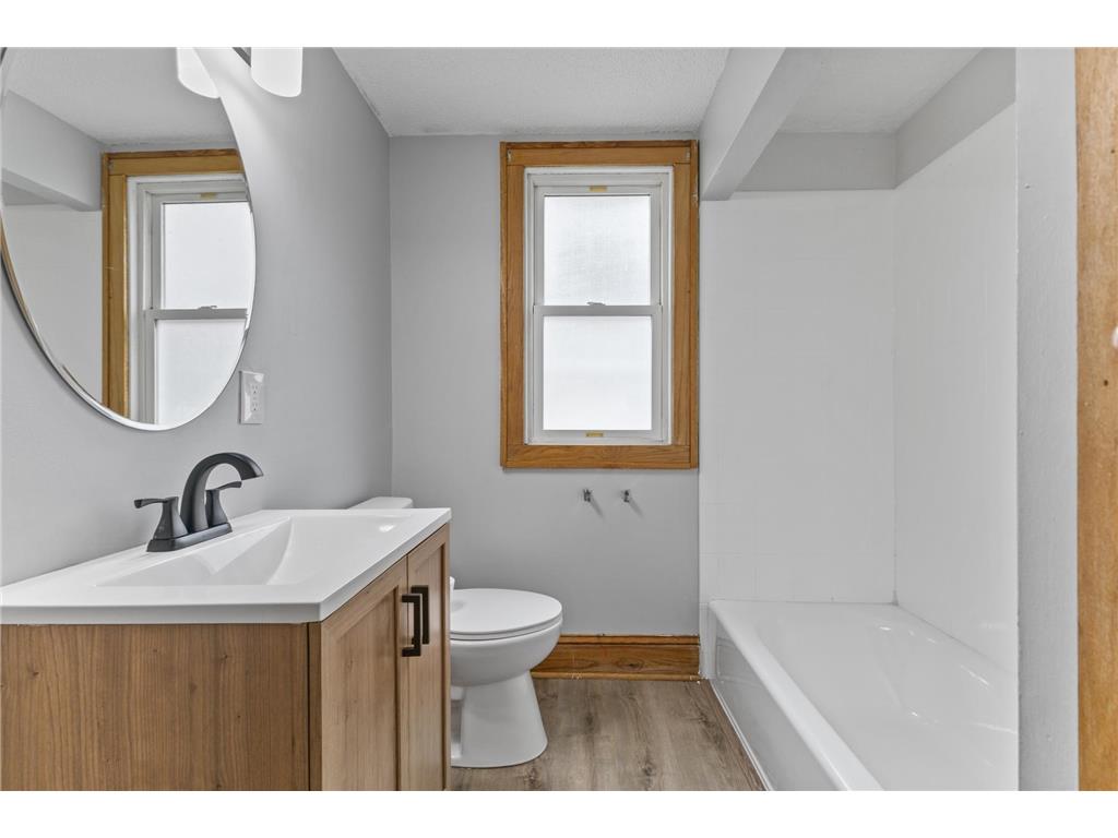 2915 Logan Avenue N Minneapolis MN 55411 7108364 image23