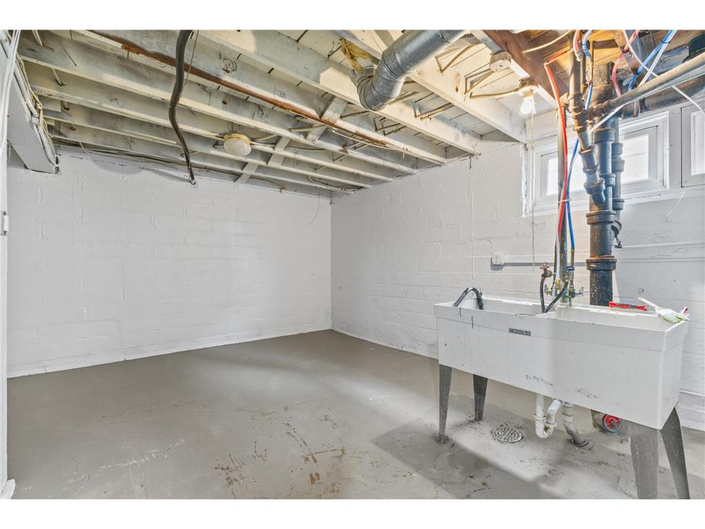 2915 Logan Avenue N Minneapolis MN 55411 7108364 image30