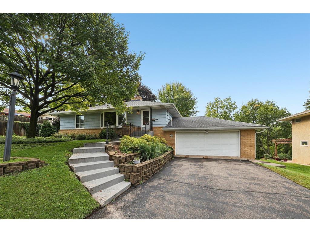 2916 31st Avenue NE Saint Anthony MN 55418 6793158 image1