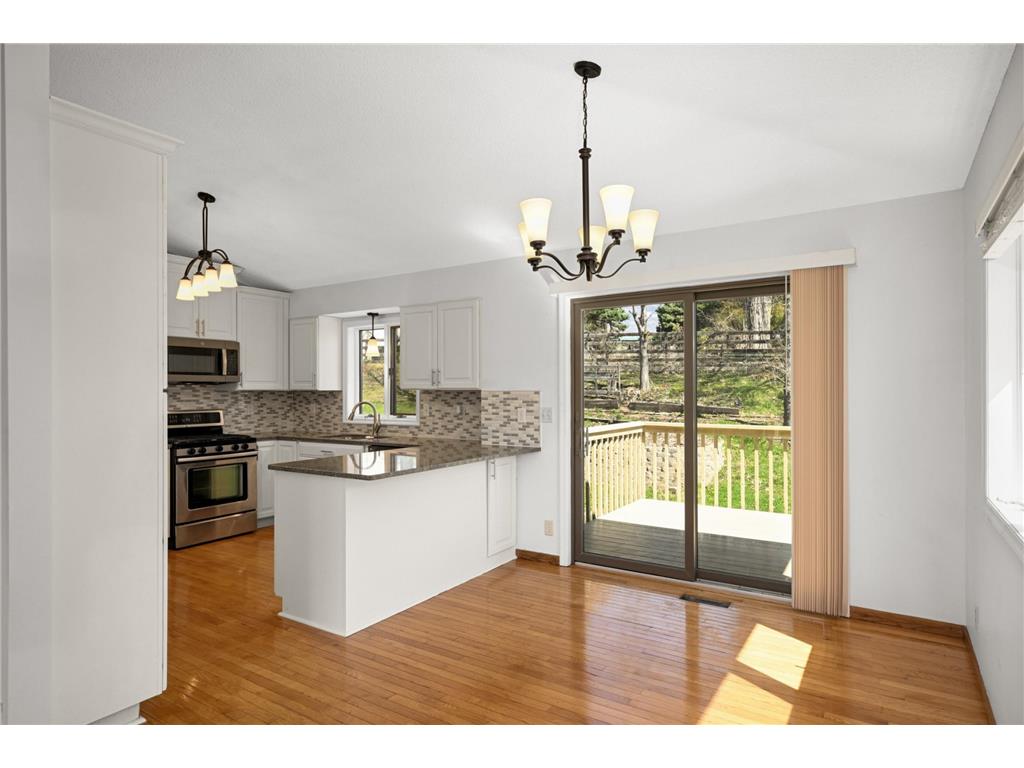 2916 Frank Street Maplewood MN 55109 7081900 image14