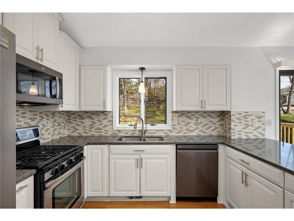 2916 Frank Street Maplewood MN 55109 7081900 image15